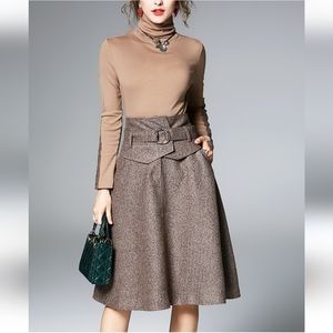 Lai Meng Five Cats High Rise Knee Length Swing Skirt Size M